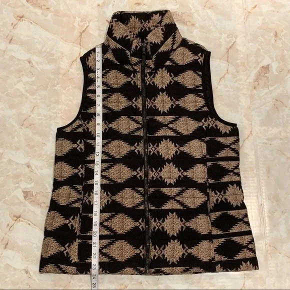Entro Women’s Aztec Zip Up Vest - Medium - Picture 2 of 7